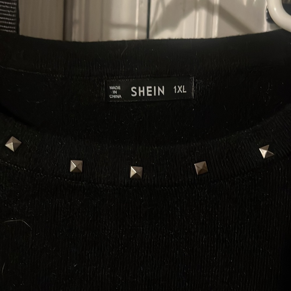 Sweater - Picture 2 of 3
